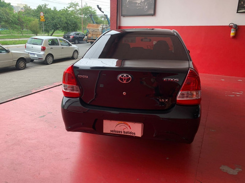 Imagem 4 de 6 de Toyota Etios X Aut 2018