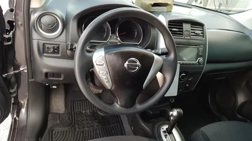 Nissan Versa 1.6 Sense At