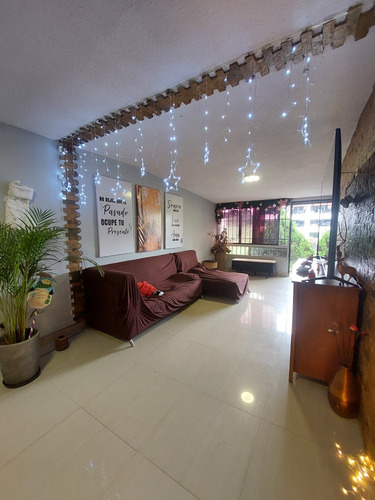 Best House Vende Espectacular Apartamento En El Solar De La Quinta