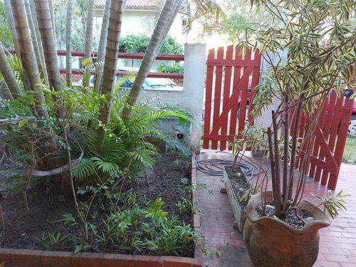 Imagem 2 de 11 de Casa A Venda Próxima A Lagoa E Comércio, Centro De Terreno Com 3 Dormitórios À Venda, 97 M² Por R$ 250.000 - Praia Linda - São Pedro Da Aldeia/rj - Ca1774