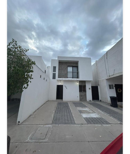 Casa En Venta En Kalia Residencial