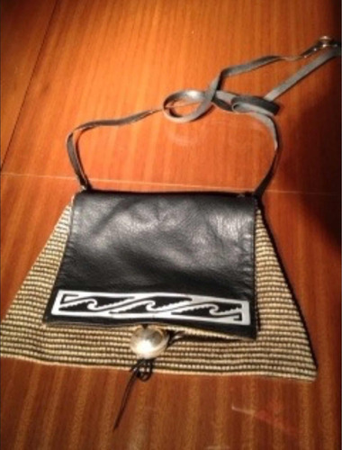 Cartera Tejida Y Cuero 