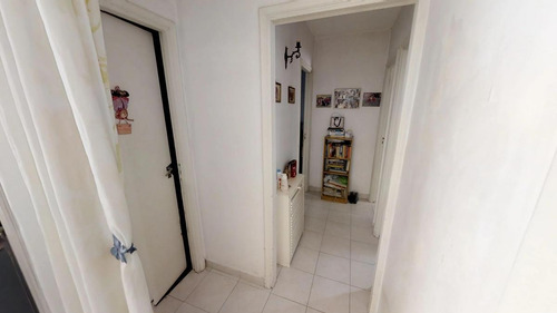 Imagen 5 de 12 de 4 Ambientes Amplios. Con Balcon, Al Frente. Gran Oportunidad!!