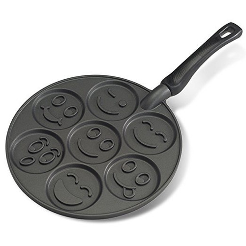Nordic Ware Cara Sonriente Pancake Pan