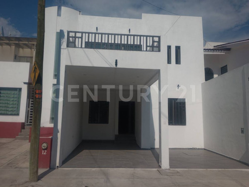 Casa En Venta En Rinconada De La Hacienda, Villa De Álvarez