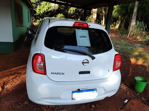 Nissan March 2016 1.0 12v S 5p
