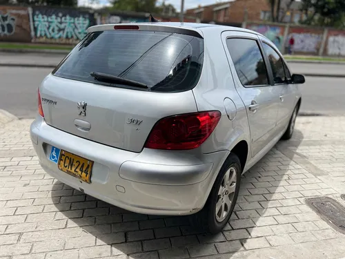 Peugeot 307 2.0 Xt Hatchback