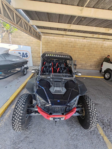 Polaris Razor Pro 4 Plazas