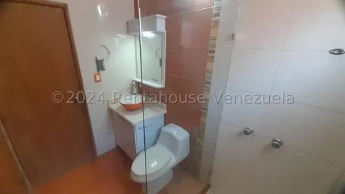 Thownhouse De Oportunidad Lc