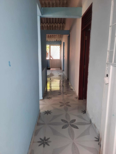 Imagen 5 de 21 de Casa De 3 Habitaciones Un Baño, Garaje Amplio. Barrio La Reliquia