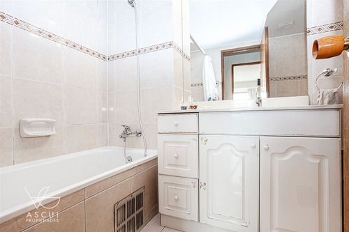 Departamento En Venta De 4 Dorm. En Las Condes