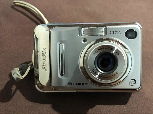 Imagem 1 de 7 de Câmera Digital Fujifilm Finepix A400 - Funcionando