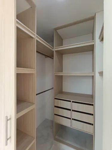 Apartamento En Arriendo En Prados Del Este. Cod A28759
