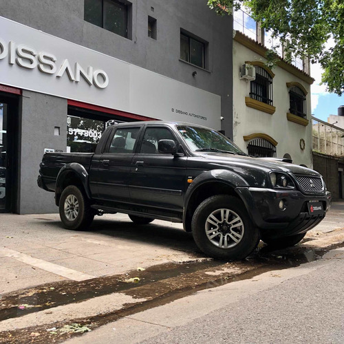 Imagen 4 de 20 de Mitsubishi L200 2007 2.5 Sport Hpe Cab Doble At 4x4 Dissano