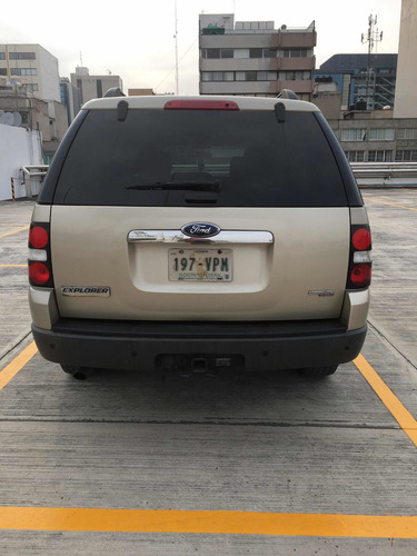 Ford Explorer 4.0 Xlt V6 4x2 Mt 2006