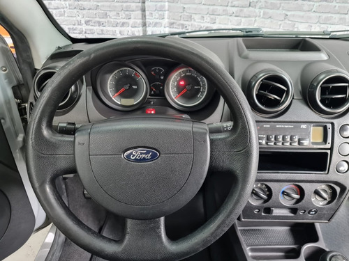 Imagem 6 de 8 de Ford Fiesta Hatch 1.0 2011 / 2012