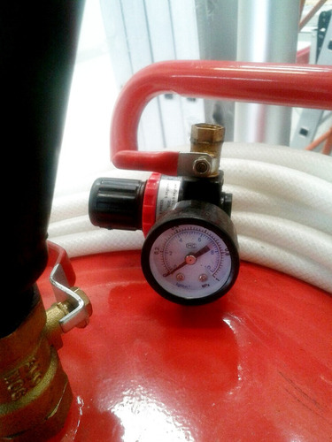 Imagen 5 de 9 de Espumadora Para Autolavado 80 Litros Ferton