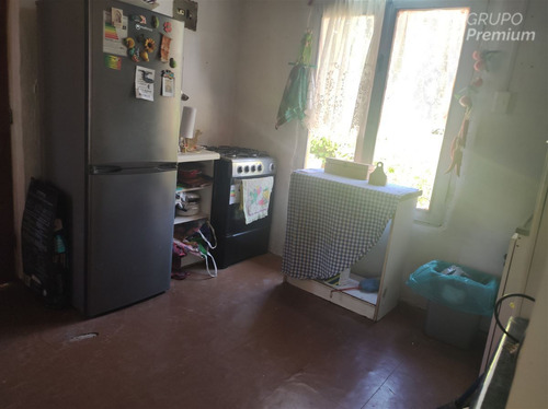 Casa En Venta De 2 Dorm. En El Tabo