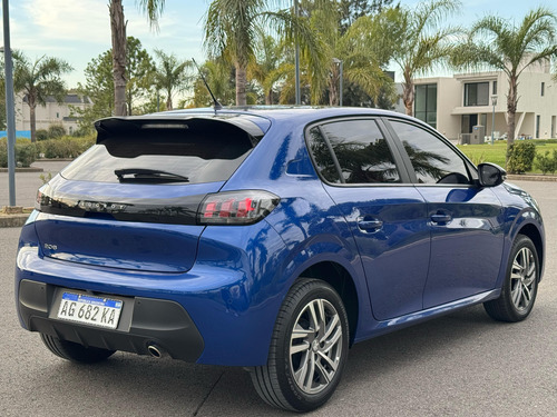 Peugeot 208 1.6 Feline Tiptronic