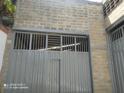 Imagen 3 de 11 de Sandra Viloria Vende Galpon A Estrenar En La Zona Centro De Cagua, Calle Sabana Larga En Complejo Privado