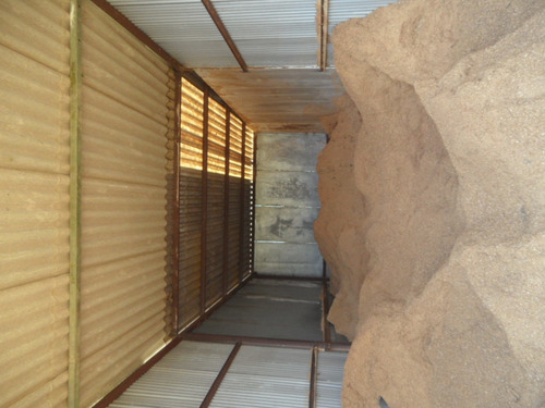 Imagem 12 de 14 de Ibiúna; 3.000m2 Amante De Equinos C/09 Baias Poço Artesiano