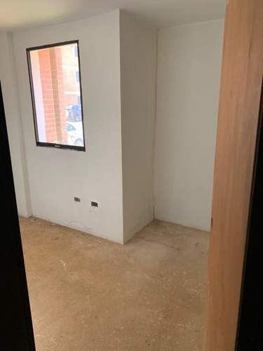 Imagen 7 de 9 de Family House Guayana Vende Apartamento En Doña Paulina Lismar