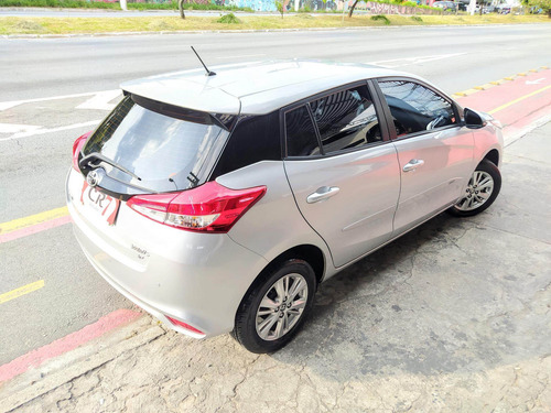 Imagem 5 de 14 de Yaris Xl 1.3 Flex 16v 5p Aut.