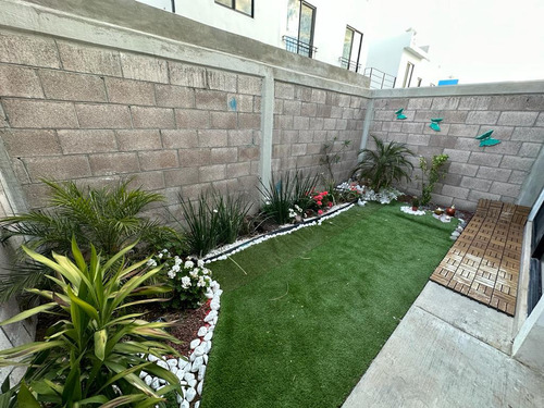 Renta Amueblada En Capittala Residencial A Unos Minutos De Las Plazas.