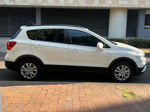 Suzuki S-Cross 1.6 GL 2WD MT