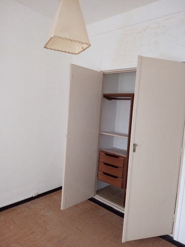 Imagen 7 de 14 de Departamento De 2 Ambientes Con Dependencia Y Lavadero.