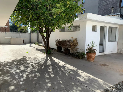 Local Comercial En Arriendo En Vitacura 300 M2 Utiles
