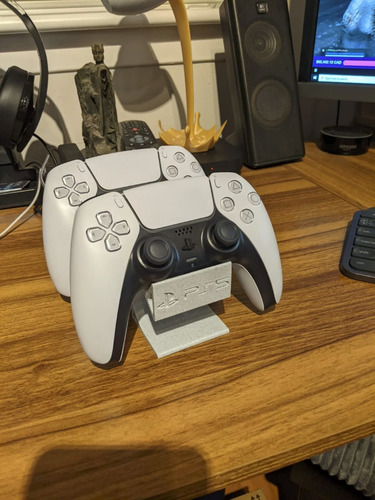 Imagen 3 de 3 de Kit 2 Stand Soporte Control Reforzado Joystick Dualsense Ps5