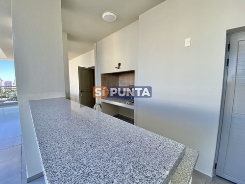 Imagen 23 de 28 de Venta De Penthouse De 2 Dormitorios En Edificio Imperiale Iii Punta Del Este