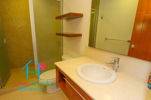 Cad Mayan Lakes View 204. Terraza Con Vista A La Alberca. En Condominio Con Club De Playa