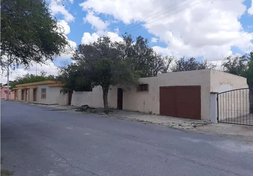 Casa En Venta De Un Piso Centro Del Municipio De Paras N.l.