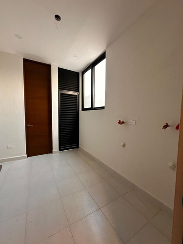 Casa En Venta Merida, Conkal, Privada Olivia, Una Planta, Entrega Inmediata.
