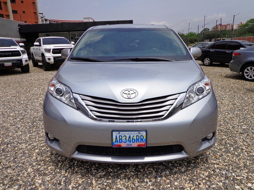 Imagen 2 de 14 de Toyota Sienna Xle 2016 4x2 Automático