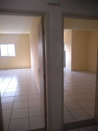 Imagem 14 de 14 de 5467-sala Comercial Sobre Loja Bem Localizada Mongagua