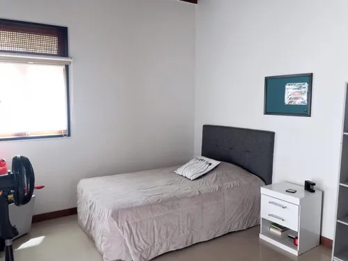 Casa En Venta En Caudal Alto. Cod V15443