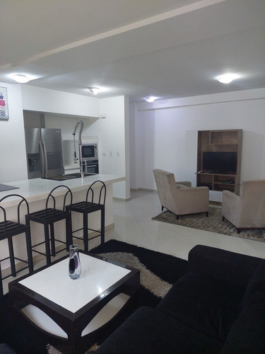 Imagen 3 de 15 de Se Alquila Bello Apartamento En Granada Suites Amoblado