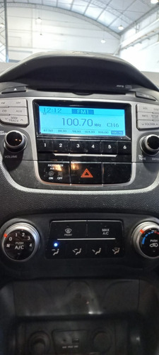 Imagen 4 de 9 de Hyundai Tucson Gl 2.0 2wd