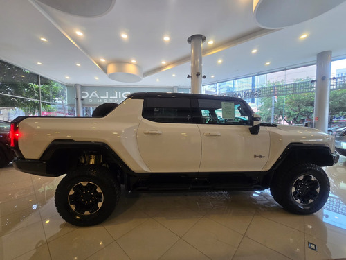 GMC Hummer EV PICKUP DEMO