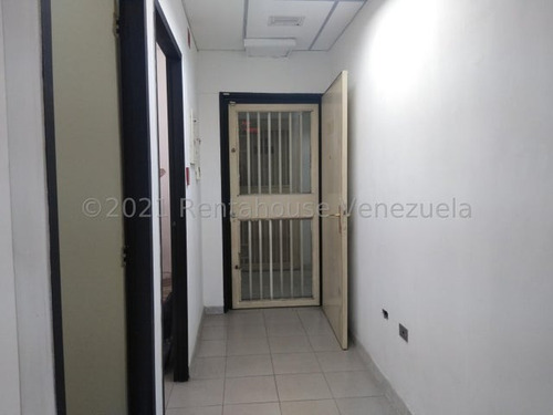Oficina En Venta En El Centro Comercial Palo Verde Cda 24-26369