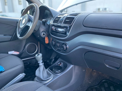 Imagen 7 de 17 de Fiat Grand Siena 1.4 Attractive
