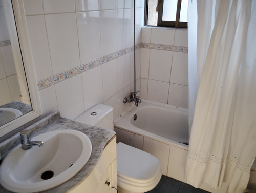 Palquial De Machali, Casa Un Piso, Solida, Aislada
