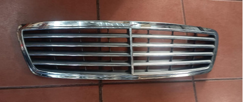 Parrilla Mercedes C240 2001 2002 2003 2004 2005 Original