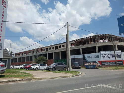 Imagen 4 de 13 de Venta / Locales Comerciales Sobre Panamericana / Bayugar Negocios Inmobiliarios