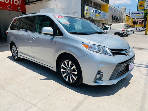 Imagen 3 de 12 de Toyota Sienna Modelo 2020