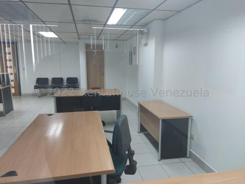 Juan Carlos González. Renta House Carabobo Alquila Oficina Comercial Cc Torre Movilnet Urb. Kerdell Valencia Mls #24-14068 Rah/jcg.