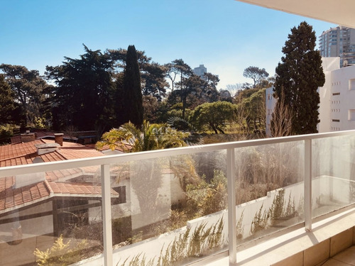 Imagen 22 de 22 de Apartamento En Venta De 2 Dormitorios Con Parrillero Propio, Punta Del Este